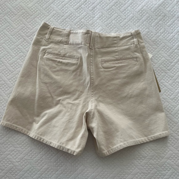 NEW Wilfred Ascendant Short - Picture 2 of 5